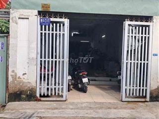 Cho Thuê Kho 8tr/th còn bớt  DT:5x30 ( có gác lửng , nền gạch men )  P