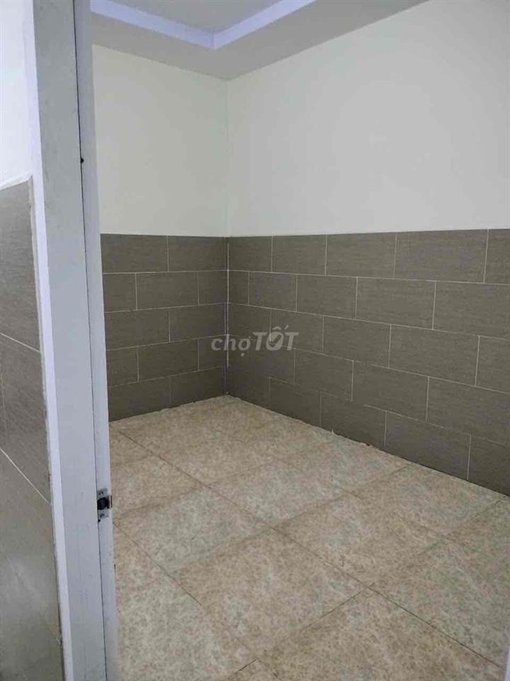 Cho thuê nhà 4tr/th DT: 4x20m Lửng 2PN 2WC  Đường Liên Ấp 1-2 Ấp 1 Vĩn