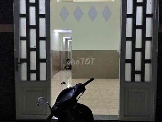 Cho thuê nhà 4tr/th DT: 4x20m Lửng 2PN 2WC  Đường Liên Ấp 1-2 Ấp 1 Vĩn