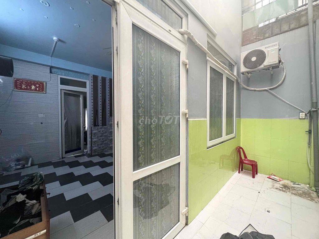 Sang nhượng nhà CHDV khu Trung Sơn