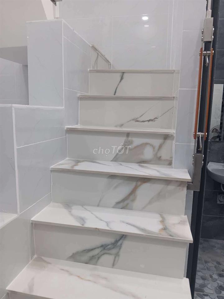 nhà cho thuê 7 triệu 2 pn 