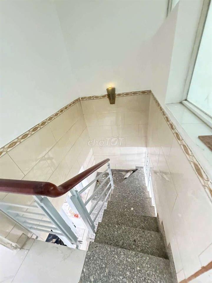 nhà cho thuê 8 triệu 2 pn 
