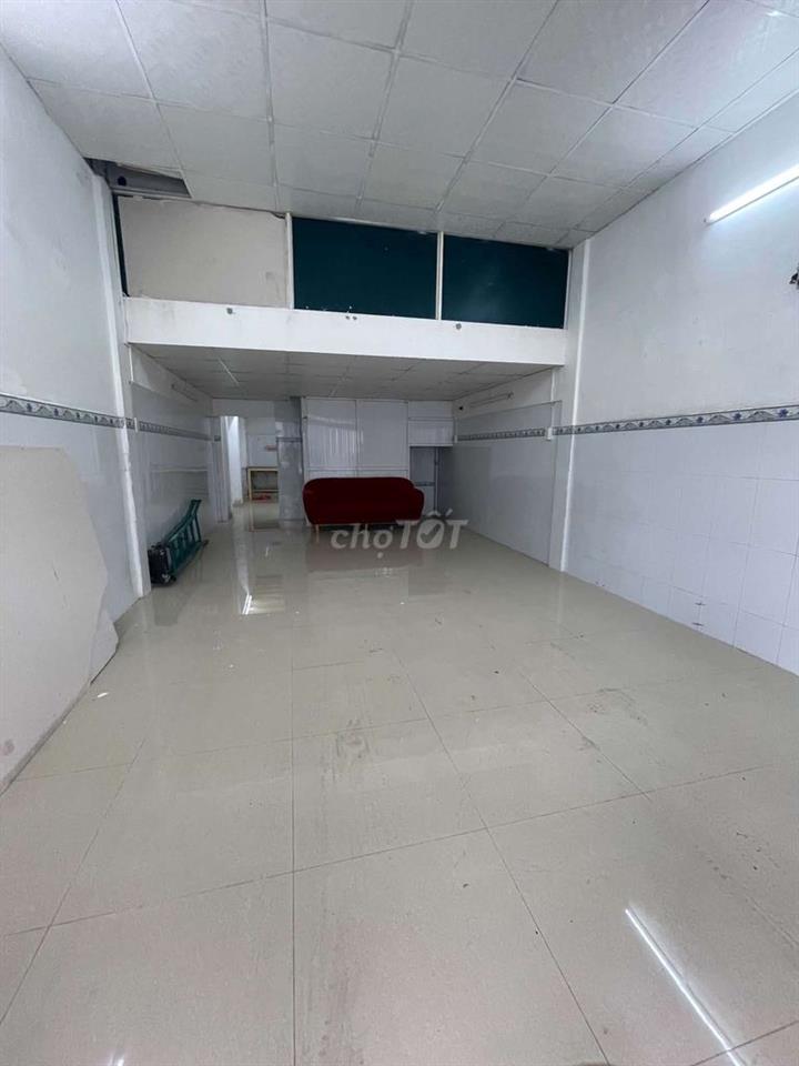nhà cho thuê 9 triệu xe hơi đậu trong nhà 