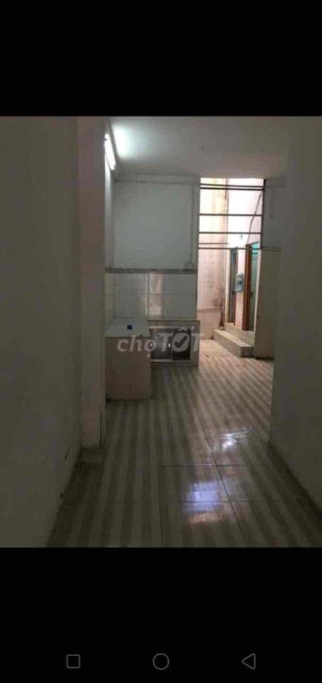 cho thue dt-4x20-duoi-2p-2wc tren trống suot dien chinh nuoc sach vlb