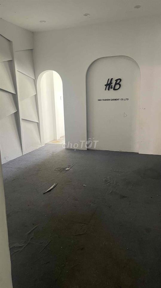 cho thue dt-4x35-duoi trống suot tren 2p diem chính nuoc sach ấp5 vlb