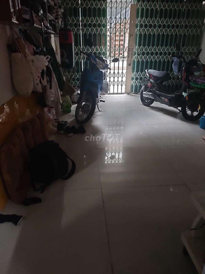  nhà đường 18b  khu vực yên tĩnh an ninh thoáng mát 