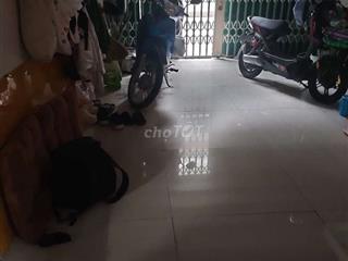 cần bán nhà đường 18b  khu vực yên tĩnh an ninh thoáng mát 