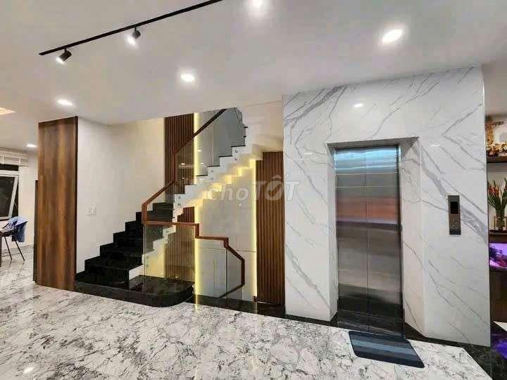 CHO THUÊ BIỆT THỰ THE PEAK GADEN 600 NGUYỄN LƯƠNG BẰNG QUẬN 7