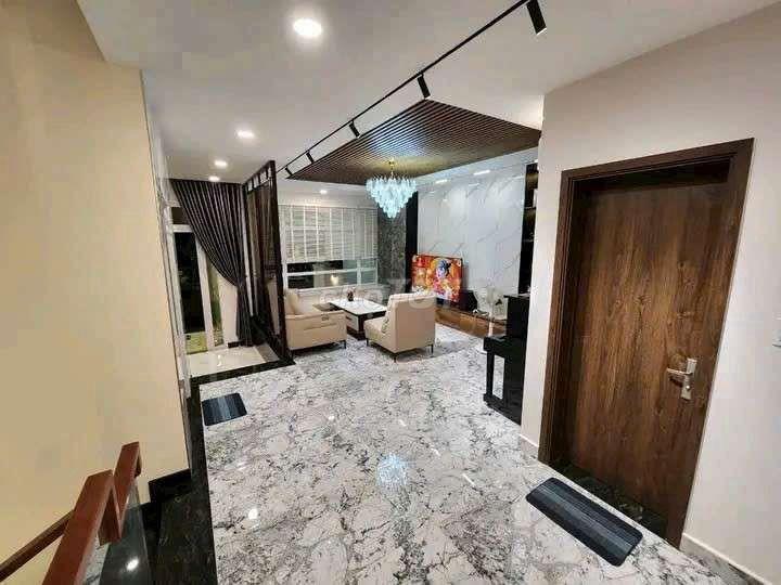 CHO THUÊ BIỆT THỰ THE PEAK GADEN 600 NGUYỄN LƯƠNG BẰNG QUẬN 7