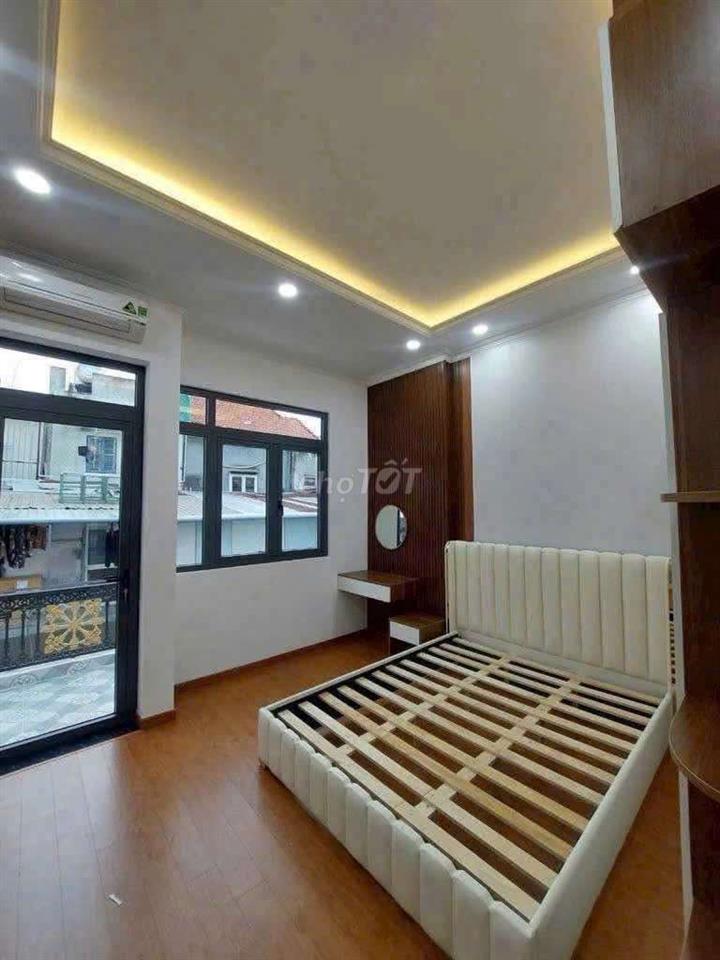 Cho thuê nhà nguyên căn hẻm 118 Nguyễn Thị Thập Q7