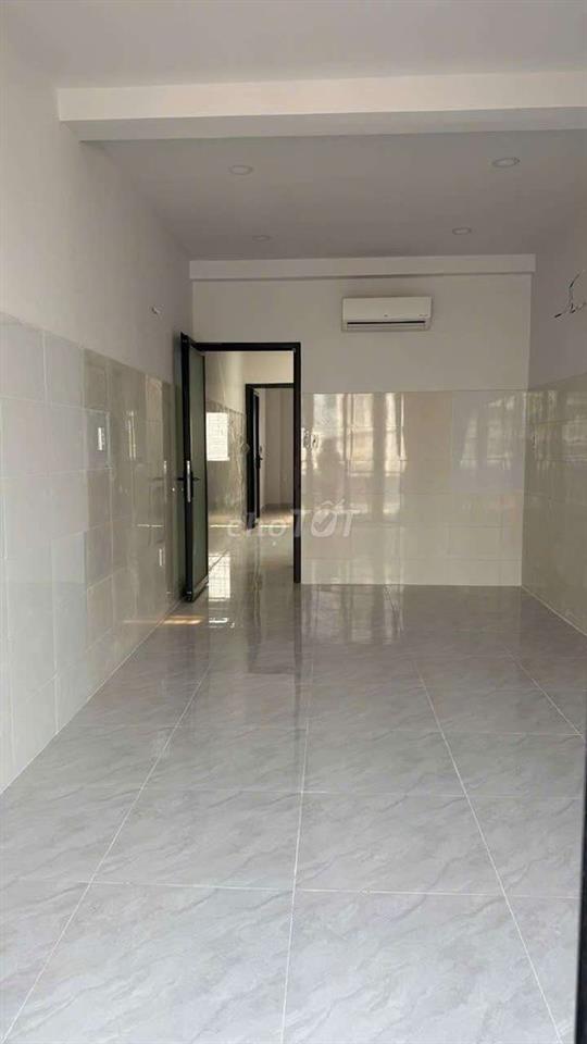 Cho Thuê Nhà Nguyên Căn mặt tiền Huỳnh Tấn Phát - Quận 7