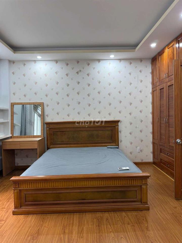 Cho thuê nhà nguyên căn đường Hoàng Quốc Việt - P Phú Thuận Quận 7