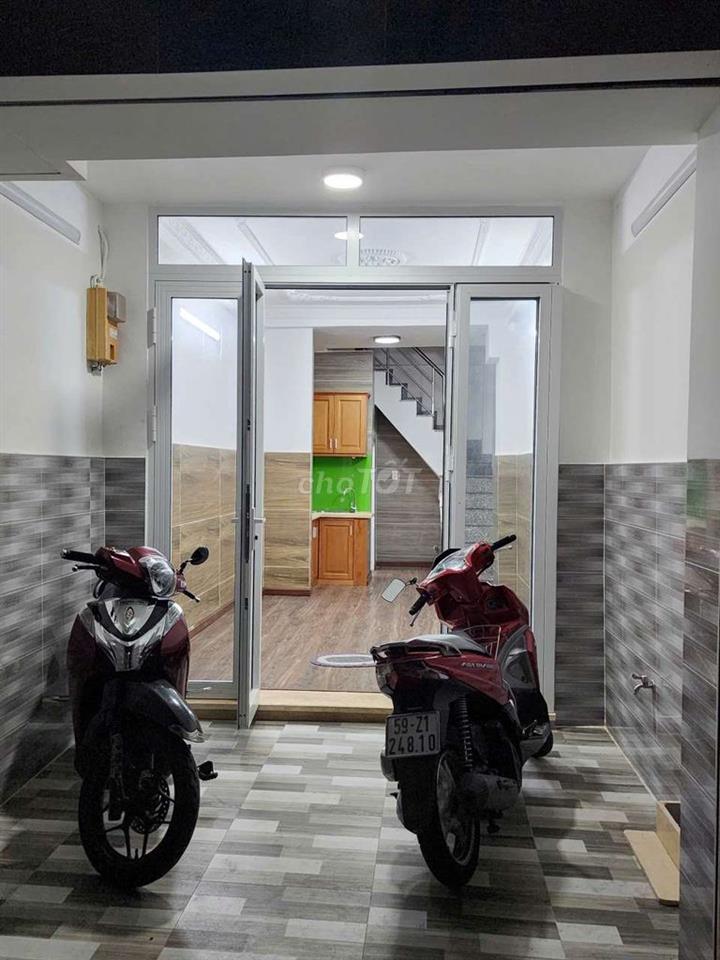 Bán nhà 3 Tầng 3 tỷ 980 HẺM 502 HUỲNH TẤN PHÁT -P. BÌNH THUẬN QUẬN 7
