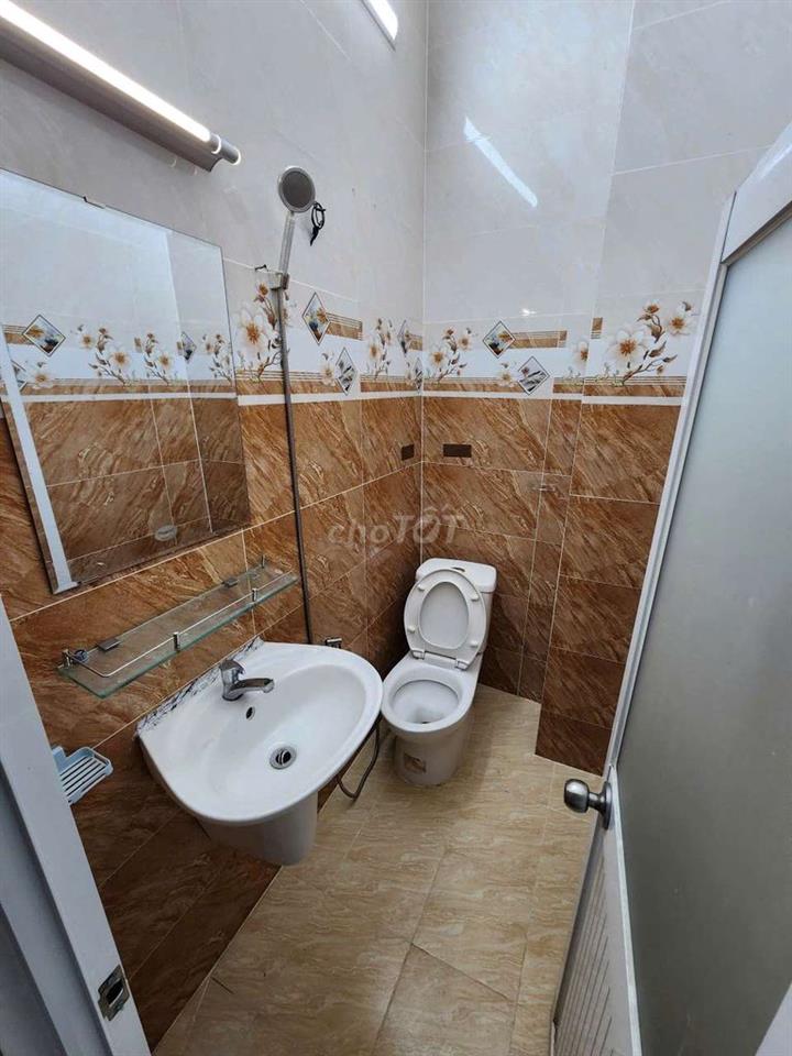 Bán nhà 3 Tầng 3 tỷ 980 HẺM 502 HUỲNH TẤN PHÁT -P. BÌNH THUẬN QUẬN 7