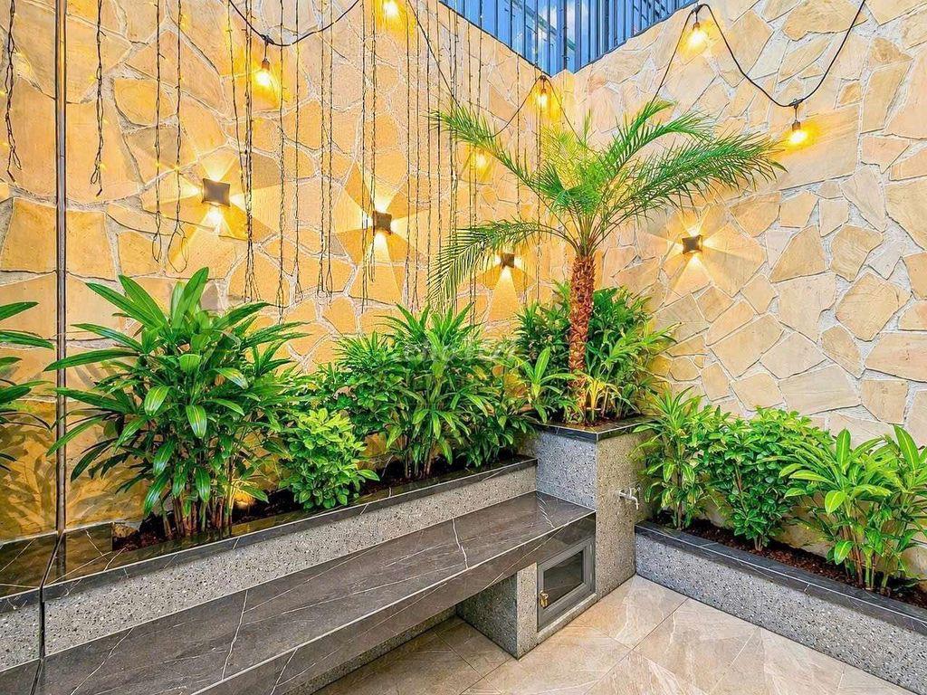 BÁN NHÀ PHỐ CAO CẤP 5 TẦNG ĐƯỜNG PHÚ THUẬN QUẬN 7