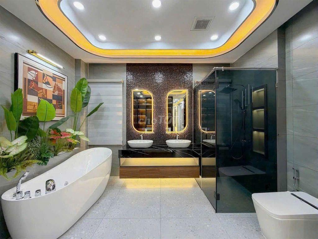 BÁN NHÀ PHỐ CAO CẤP 5 TẦNG ĐƯỜNG PHÚ THUẬN QUẬN 7