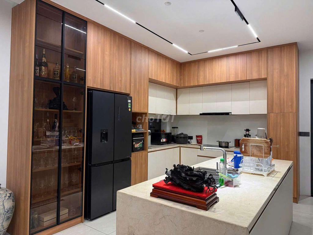 BÁN BIỆT THỰ SIÊU ĐẸP KDC VEN SÔNG, PHƯỜNG TÂN HƯNG QUẬN 7