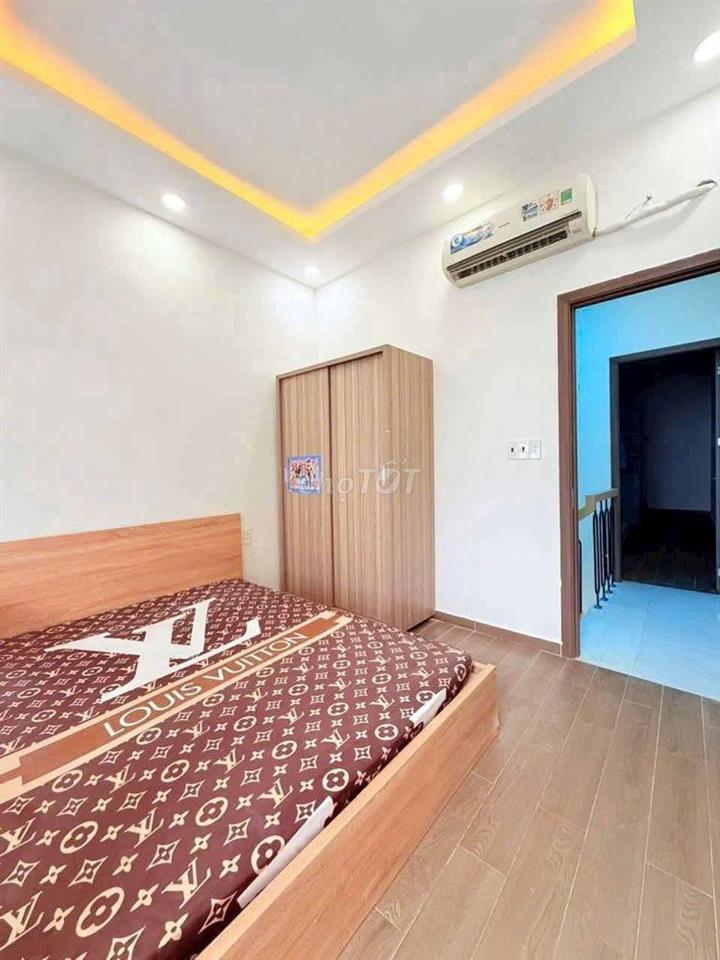 CHO THUÊ NHÀ NGUYÊN CĂN MỚI KENG - 2 TẦNG 1247 Huỳnh Tấn Phát Quận 7