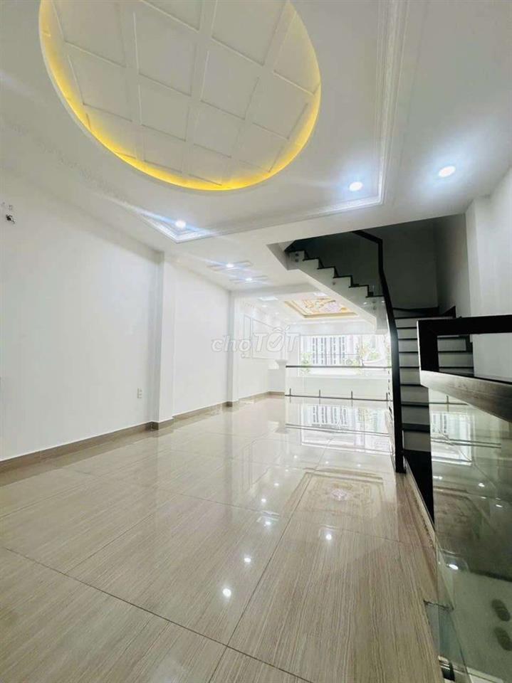 Cho thuê nhà Nguyên Căn Hoàng Quốc Việt - Quận 7