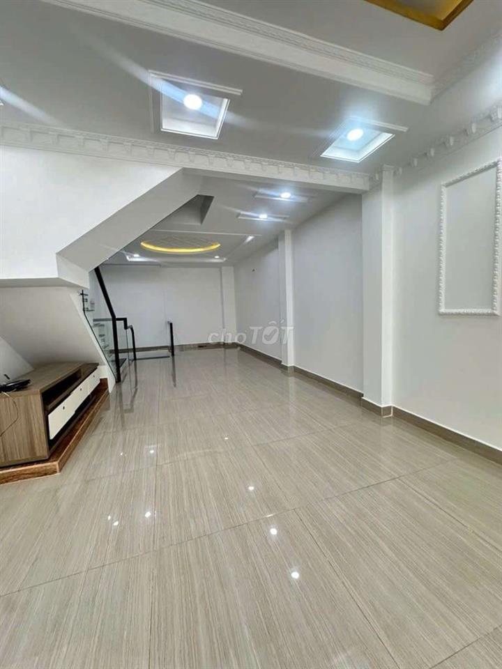 Cho thuê nhà Nguyên Căn Hoàng Quốc Việt - Quận 7