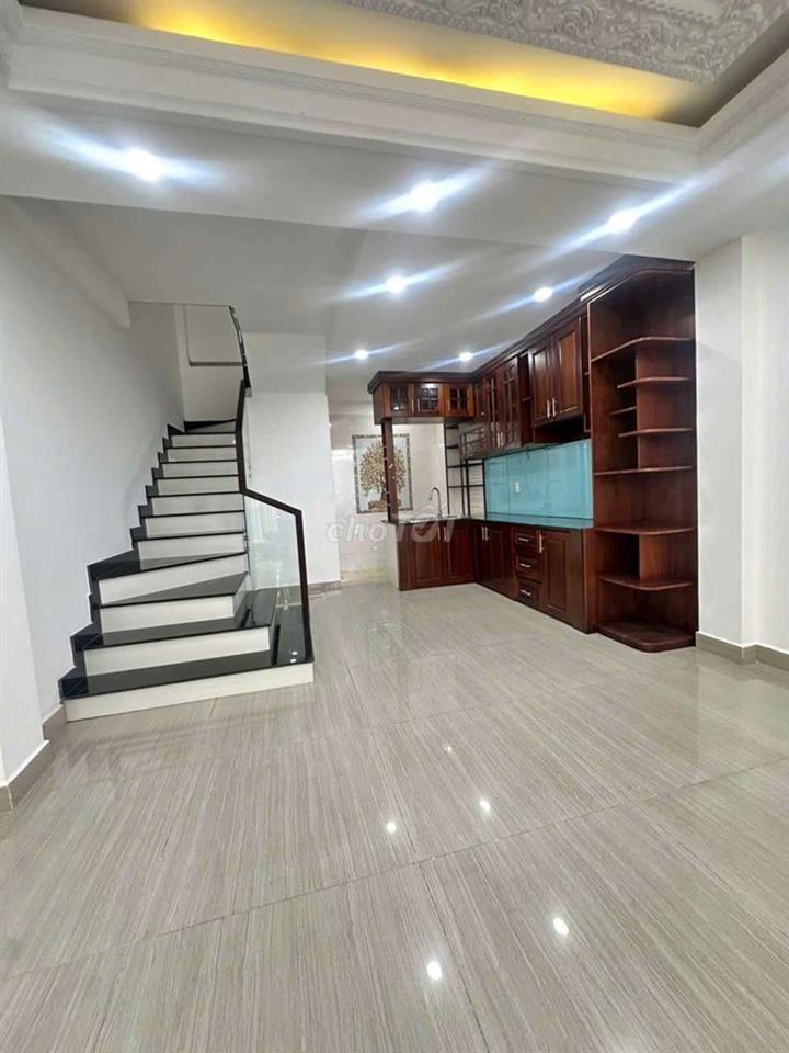 Cho thuê nhà Nguyên Căn Hoàng Quốc Việt - Quận 7