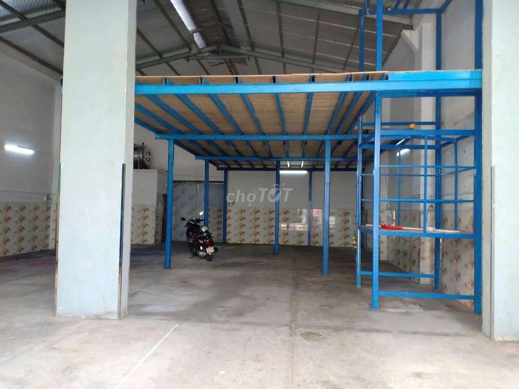 kho hướng Đông.11×20 có gác lửng,văn phòng,hẻm to