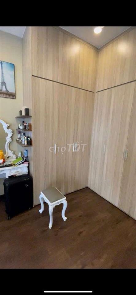 nhà fun nội thất gần KDC Vĩnh Lộc.