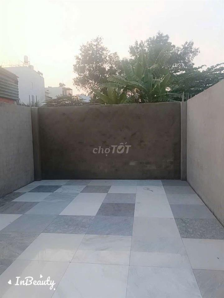 nhà 4×30 trống suốt.gần khu dân cư Vĩnh Lộc 