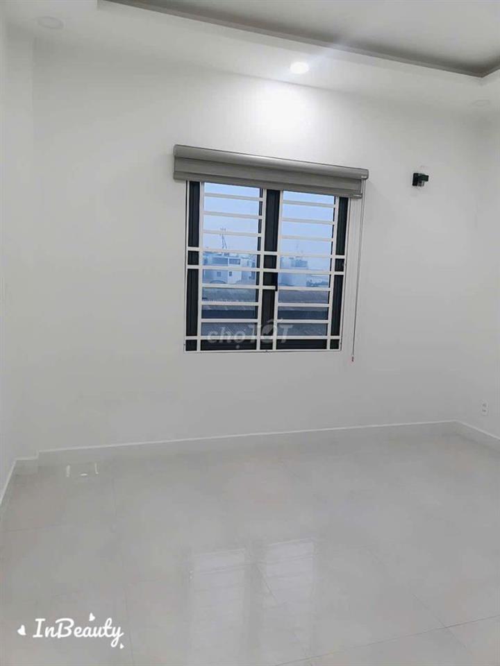 nhà mới sạch sẽ gần ngã tư Gò Mây.kdc Vĩnh Lộc 