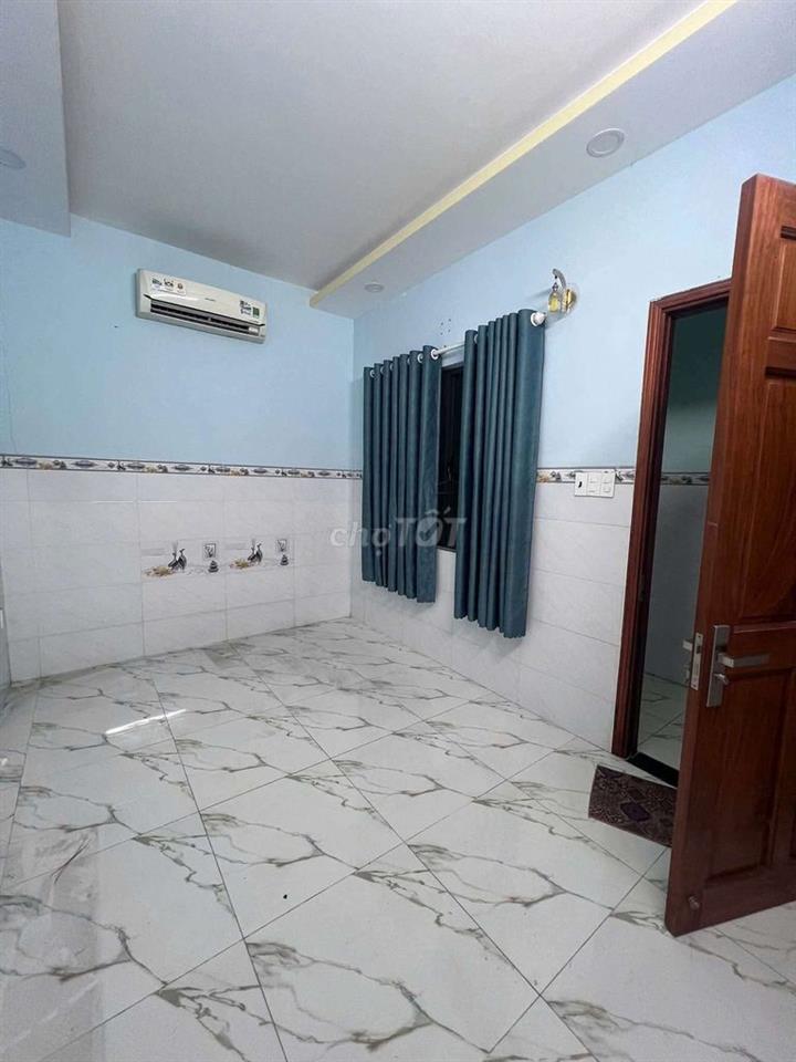 nhà gần ngã tư Gò Mây có nội thất 