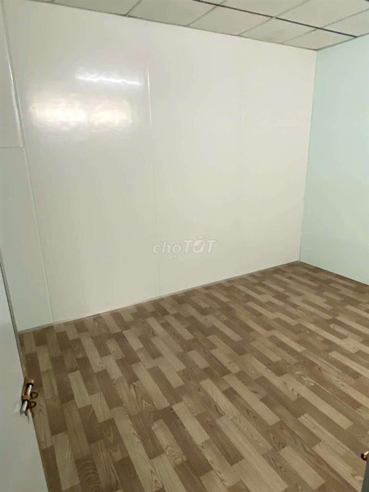 nhà hướng Tây.4×25 trống suốt.dưới có phòng 