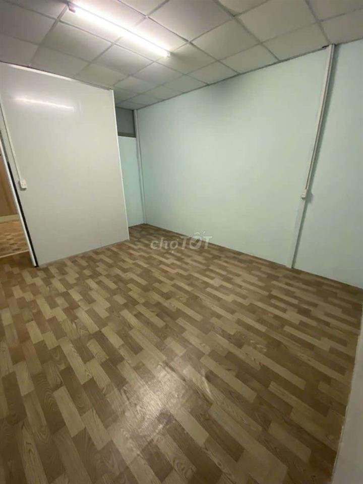 nhà hướng Tây.4×25 trống suốt.dưới có phòng 