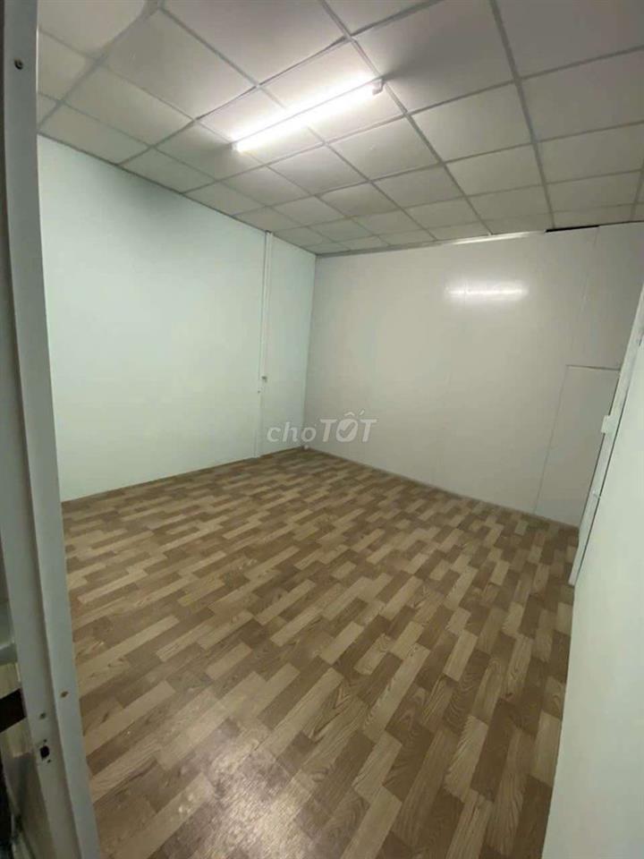 nhà hướng Tây.4×25 trống suốt.dưới có phòng 