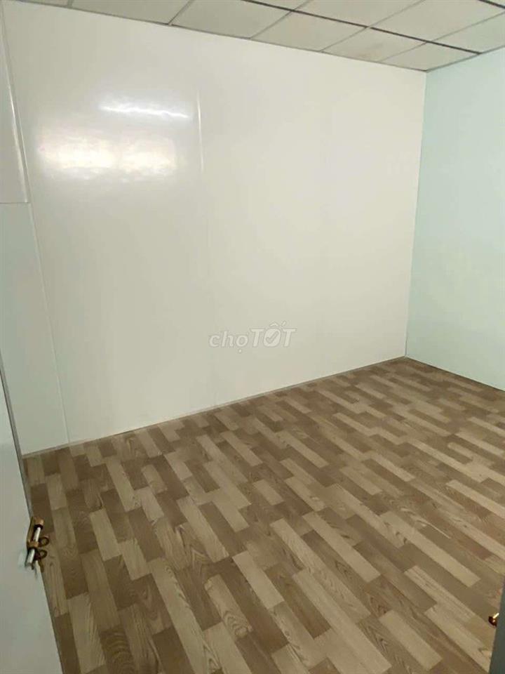 nhà hướng Tây.4×25 trống suốt.dưới có phòng 