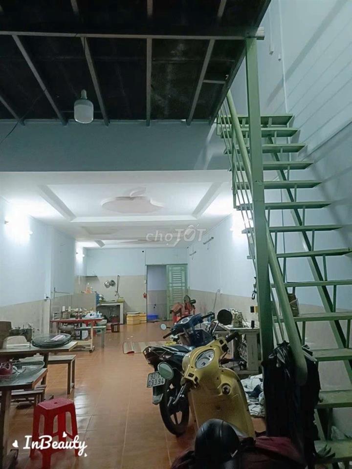 nhà 4×18 có điện 3 pha.thích hợp làm nghề 