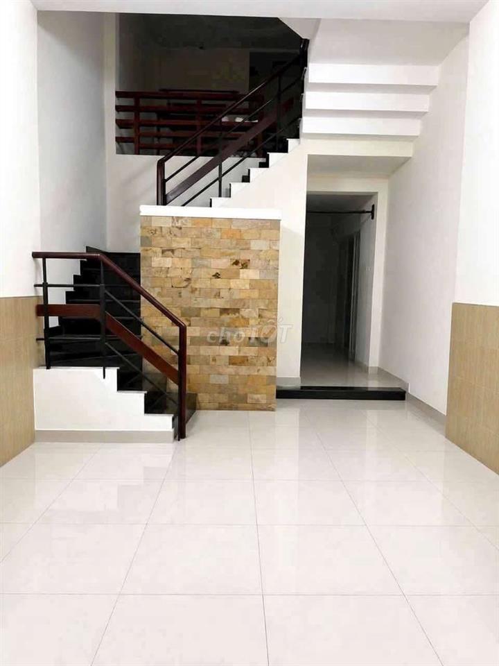 nhà hẻm chợ Bình Thành.