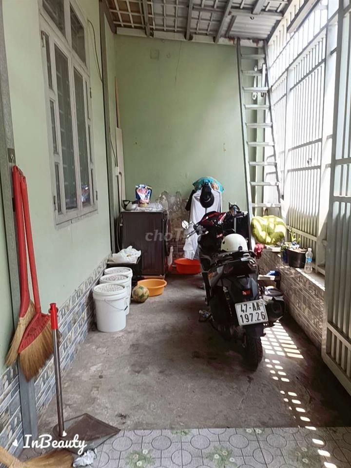 nhà gần chợ Bình Thành,2 phòng ngủ.sạch sẽ 