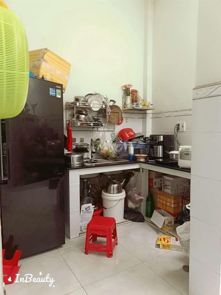 nhà gần chợ Bình Thành,2 phòng ngủ.sạch sẽ 