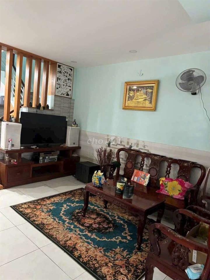 nhà 5×16 .1 lầu nội thất cơ bản.chợ Bình Thành 