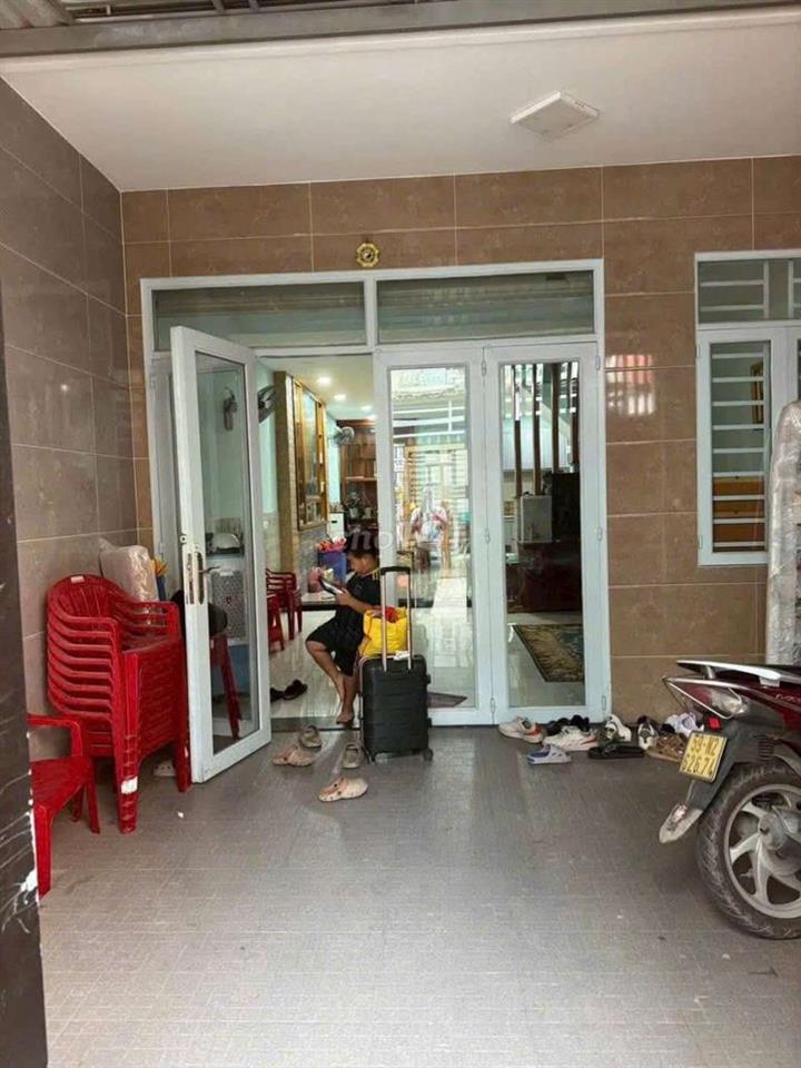 nhà 5×16 .1 lầu nội thất cơ bản.chợ Bình Thành 