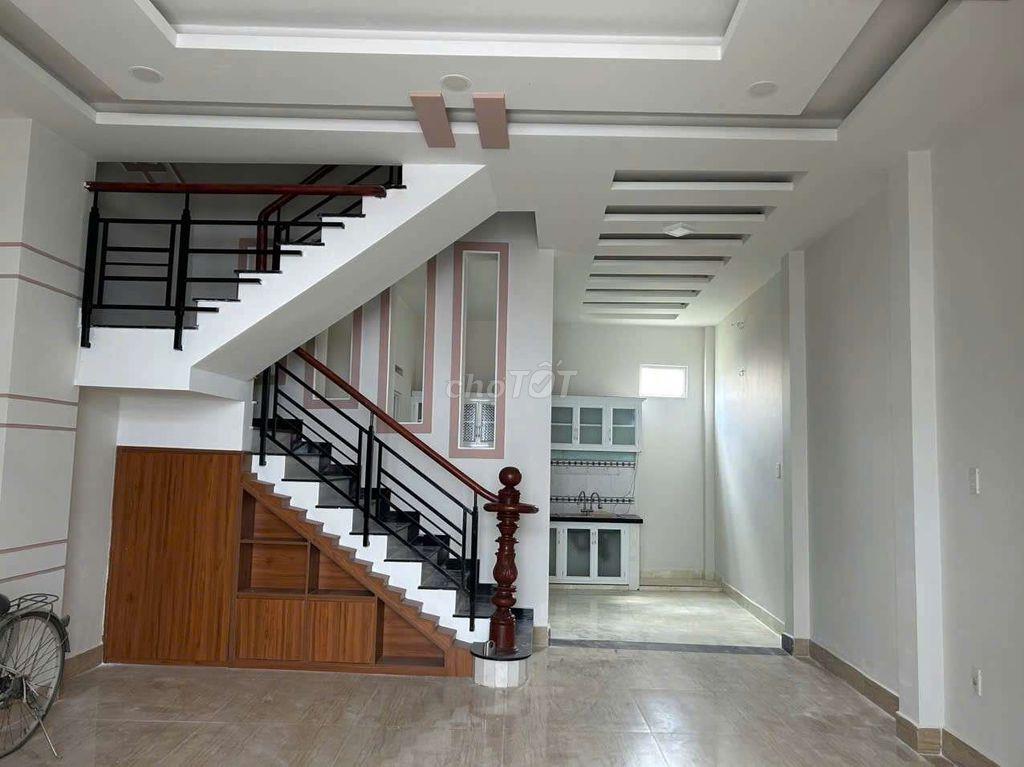 nhà mới đẹp 1 lầu 2 phòng ngủ 3tollet.
