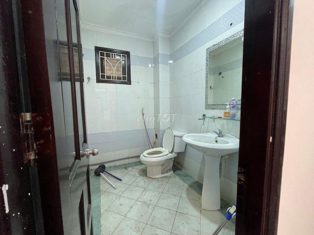 CHO THUÊ MBKD BIỆT THỰ VEN SÔNG ĐƯỜNG SỐ 1 KHU TRUNG SƠN BÌNH CHÁNH
