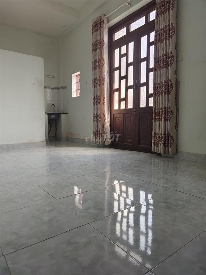 Phòng đẹp đối diện Etown Cộng Hòa P13, Tân Bình 