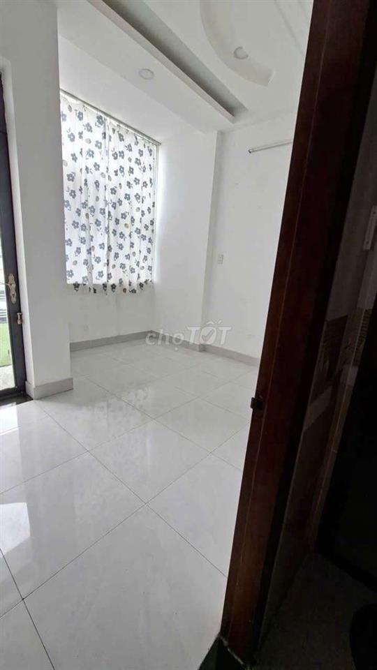 Nhà 1 trệt 2 lầu sân thượng Đường số 8 BHH B bình tân