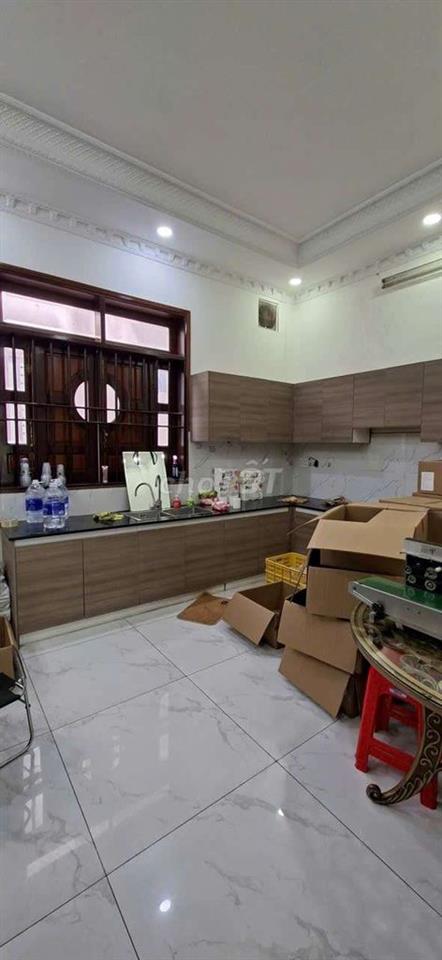 Nhà 1 trệt 3 lầu sân thượng Đường 6B Khu Dân cư Vĩnh lộc BHH B