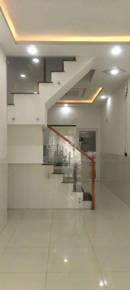 Nhà 1 trệt 2 Lầu Sân Thượng Đường Bình Thành BHH B bình tân