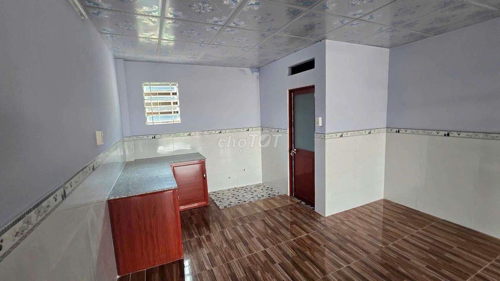 Nhà gác lửng đường liên khu 4/5 BHH B bình tân