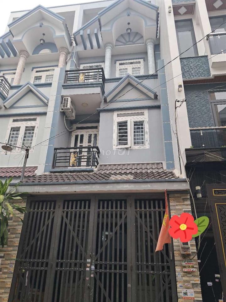 Nhà 1 trệt 1 lầu sân thượng full nội thất đường liên khu 4/5 BHH B 