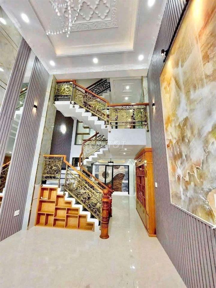 Nhà 1 trệt 1 lửng 3 lầu hẻm đường Lê Văn Quới  BHH A bình tân