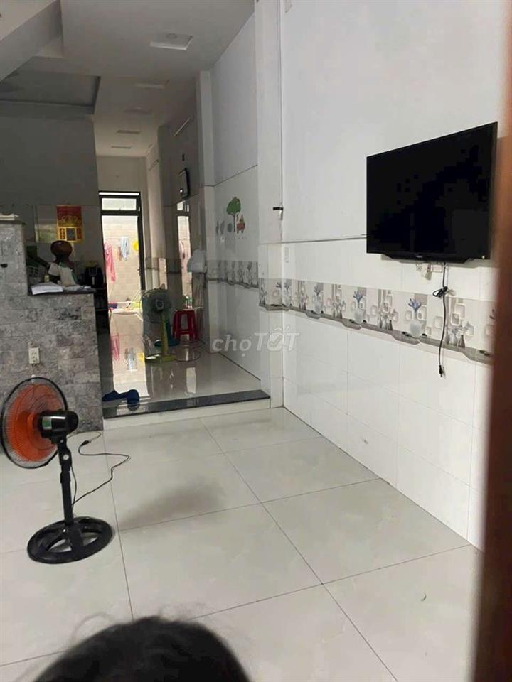Nhà 1 trệt 3 lầu sân thượng full nội thất đường 2A KDC Vĩnh Lộc BHH B